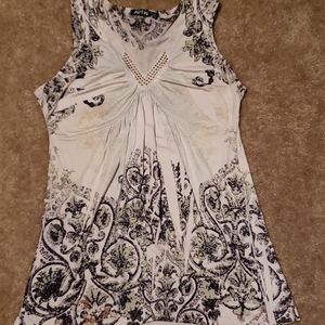 Apt 9 sleeveless shirt